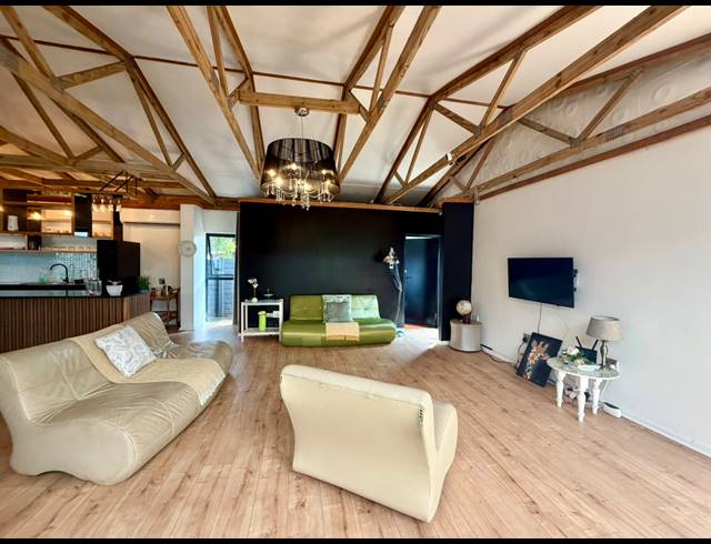 4 BEDROOM HOUSE FOR SALE IN MEER EN SEE